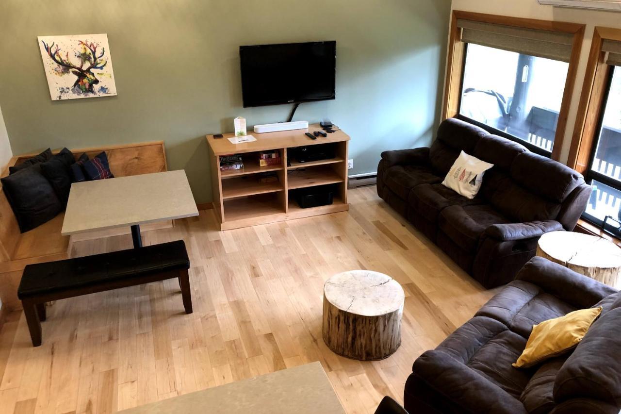 The Griz Inn By Park Vacation Management Fernie Esterno foto