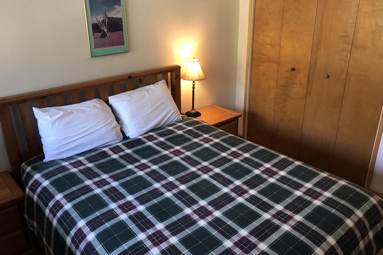 The Griz Inn By Park Vacation Management Fernie Esterno foto