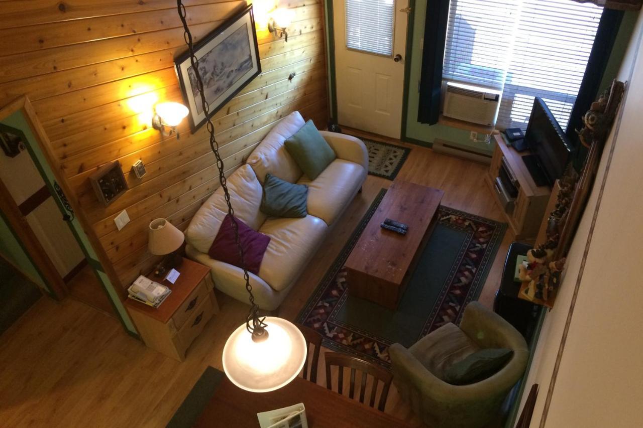 The Griz Inn By Park Vacation Management Fernie Esterno foto