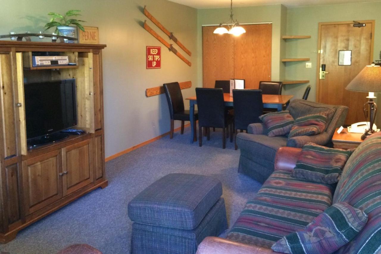 The Griz Inn By Park Vacation Management Fernie Esterno foto